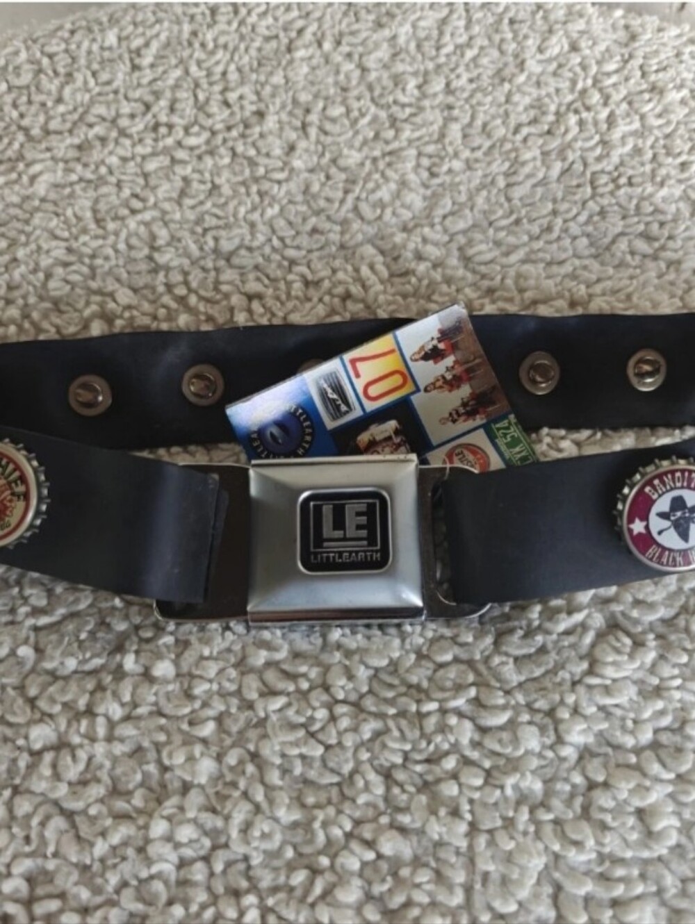 Little Earth Bottle Cap Belt Sz Small Soda Caps Seatbelt  Buckle Littleearth NEW